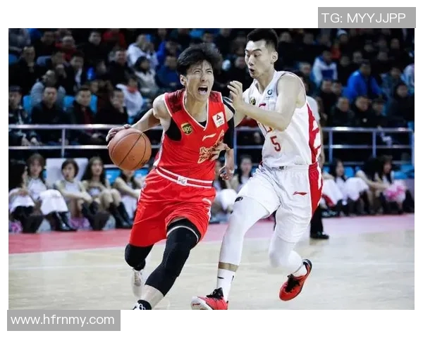 许钟豪的奋斗历程与成功秘诀揭秘：从平凡到卓越的成长之路